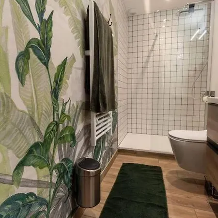 Elegant En Plein Coeur De *